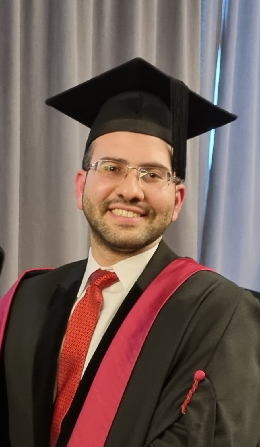 د. مازن عجور، استشاري جراحة المخ والأعصاب